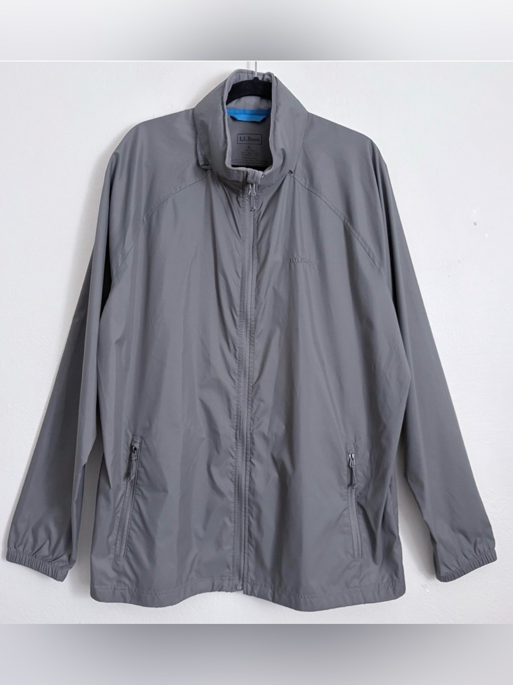 L.L Bean 100% Nylon FullZip Gray Rain Windbreaker Jacket Stowable Hood XL Tall